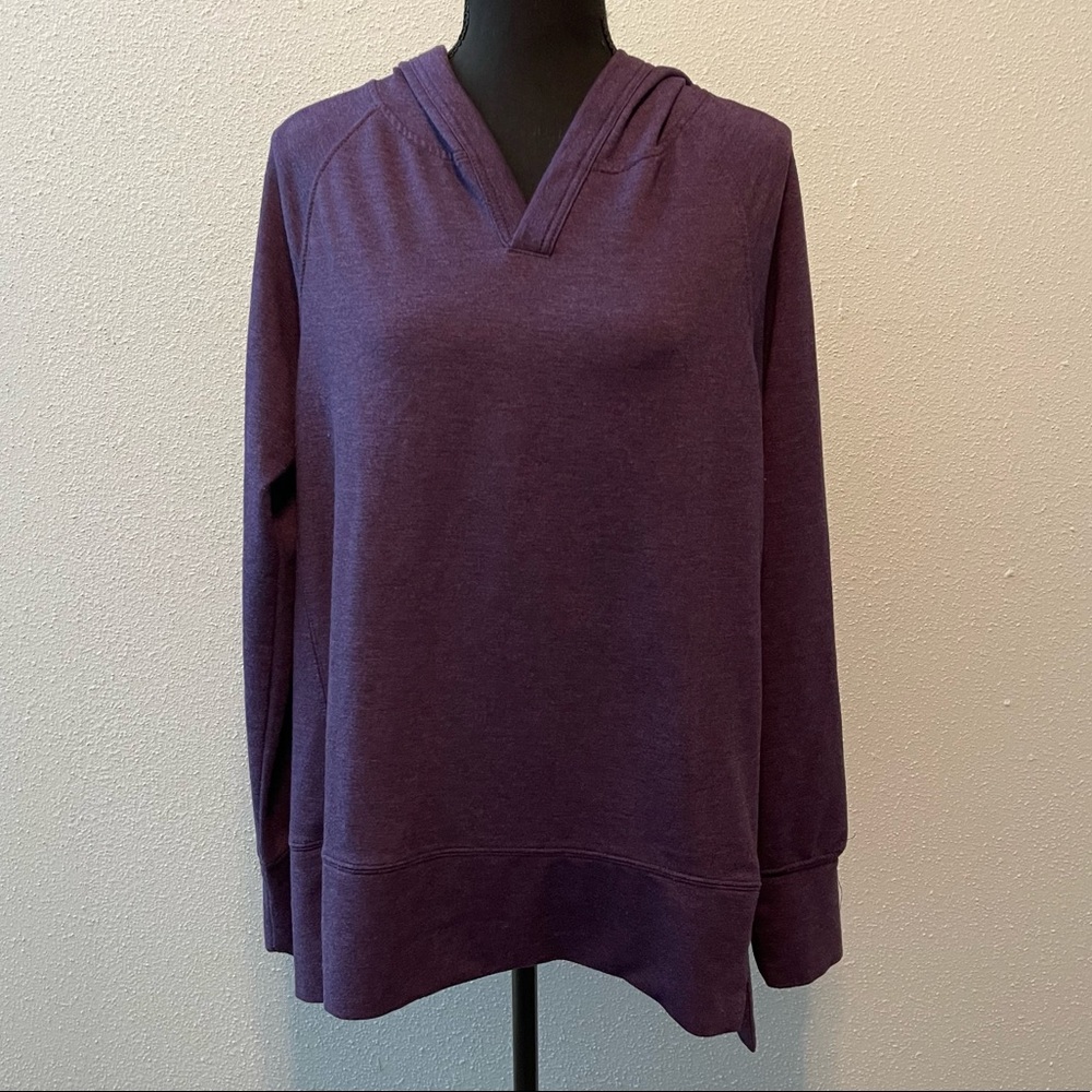 Avia large pullover hoodie